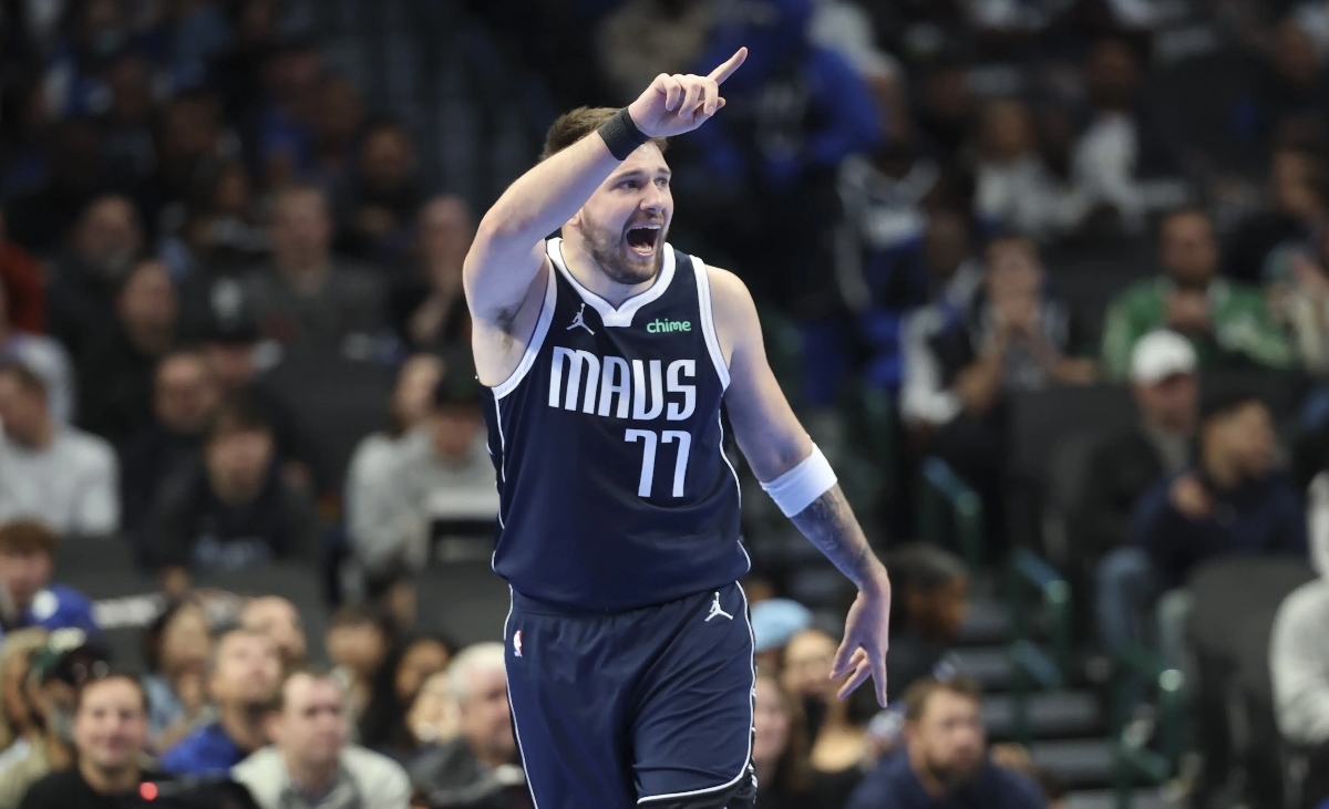 北京队险胜独行侠，东契奇高光表现