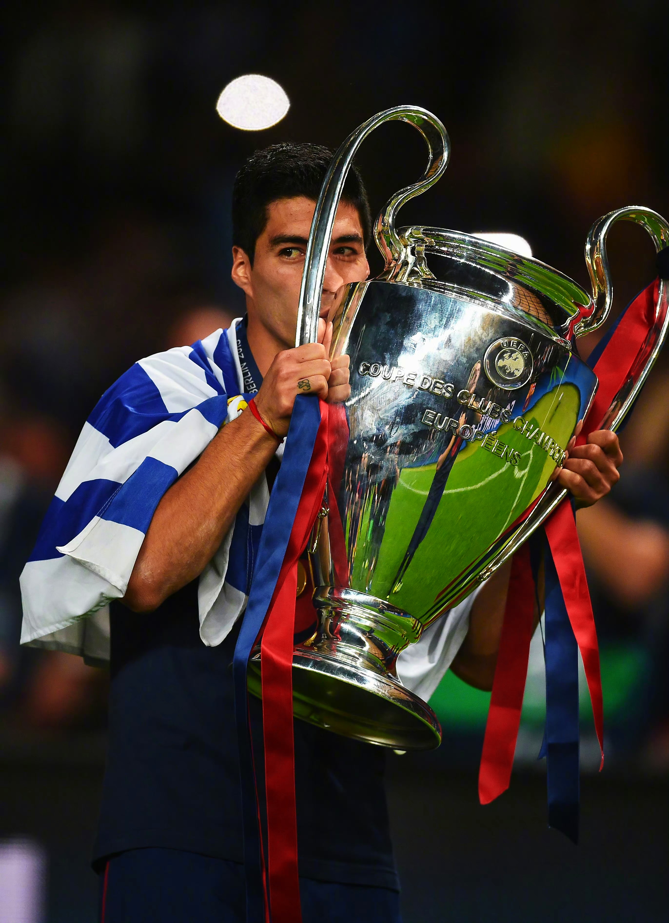 哥伦比亚逆转罗马,苏亚雷斯点燃赛场 哥伦比亚逆转罗马,苏亚雷斯点燃赛场