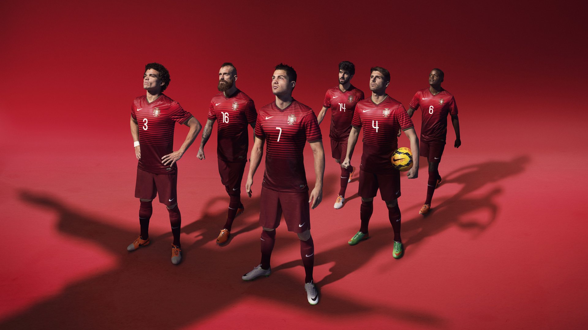 曼城提前终结悬念，萨拉赫关键一击定江山，韩国新星闪耀英超