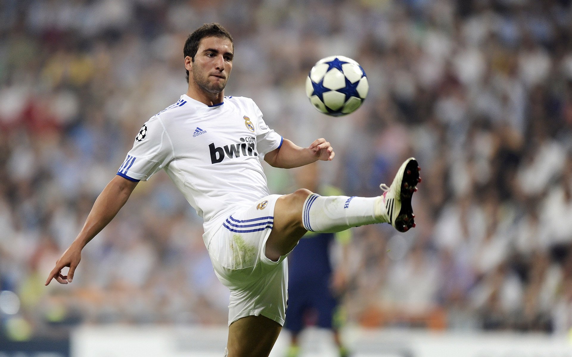 安纳托利亚的怒吼与马德里的心跳,当唯一在绿茵场双重奏响