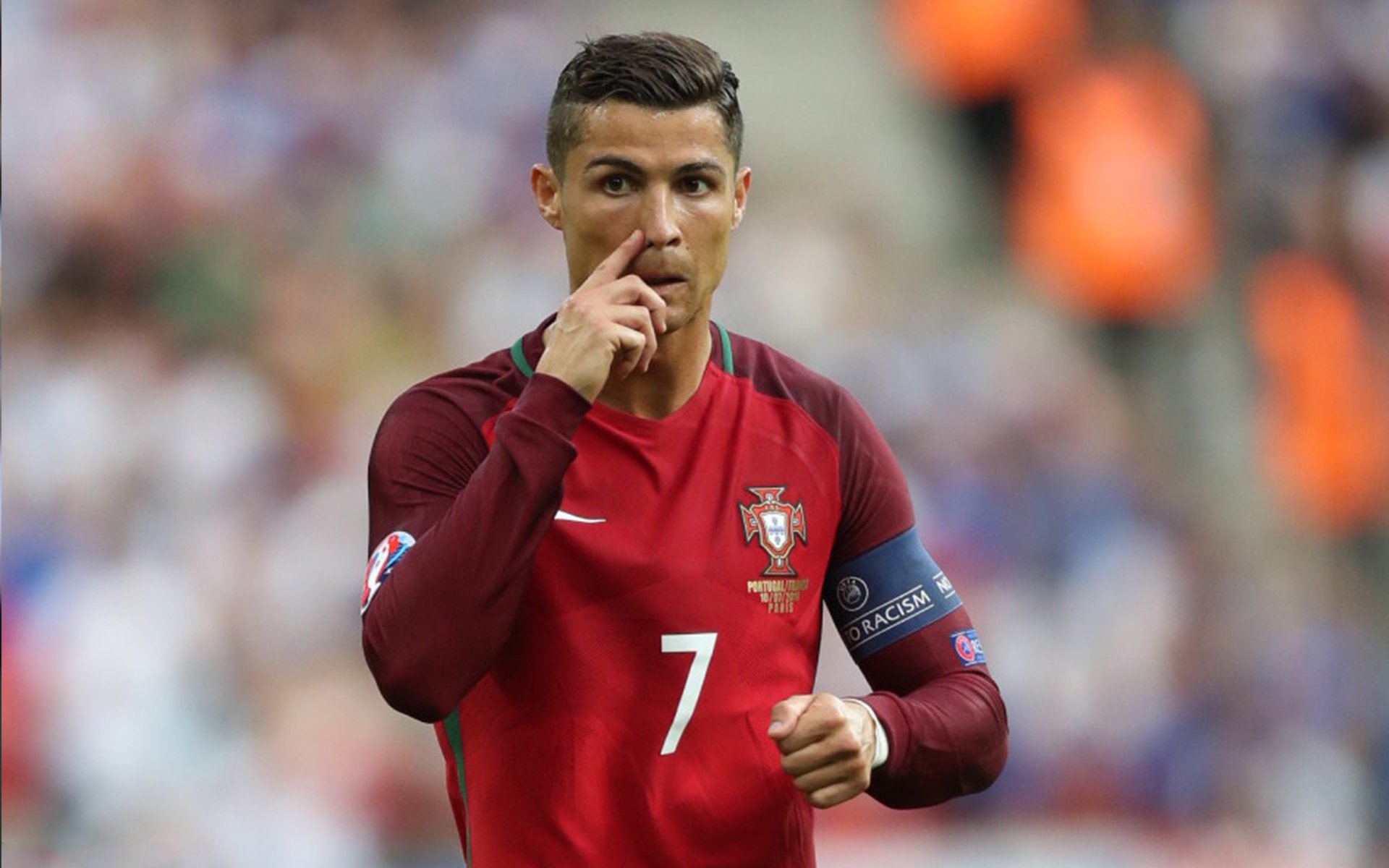 乌克兰力克丹麦，奥亚尔萨瓦尔的惊艳四射，如何改写欧洲杯格局？